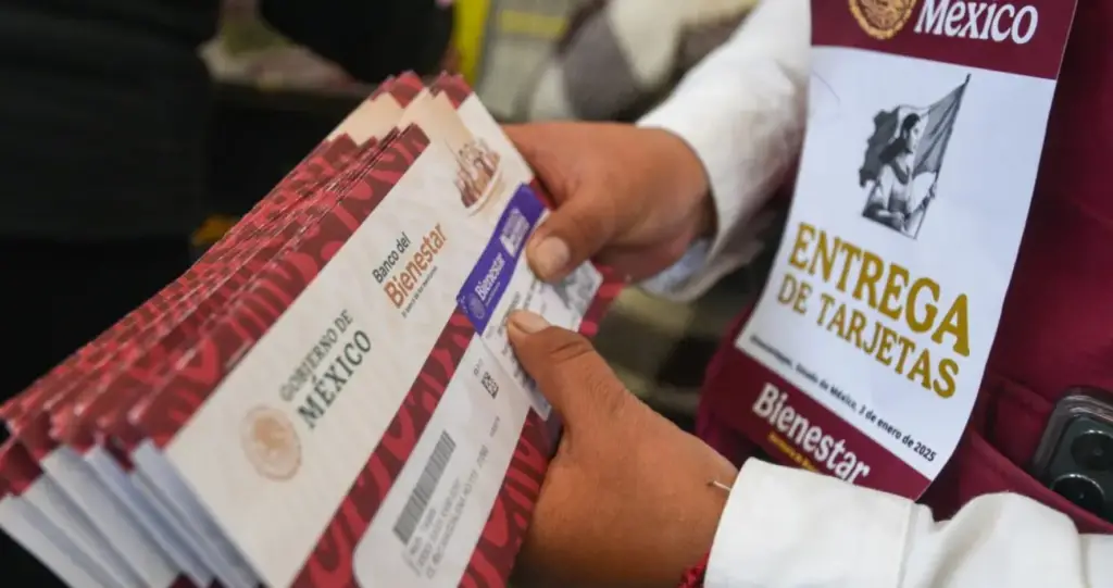 ¿Cuándo recibirán el pago los beneficiarios de la Beca Rita Cetina que recogen su tarjeta en marzo?