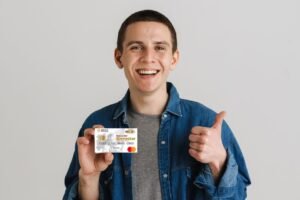 Arranca entregas de la tarjeta de la Beca Rita Cetina 2026 en Ecatepec